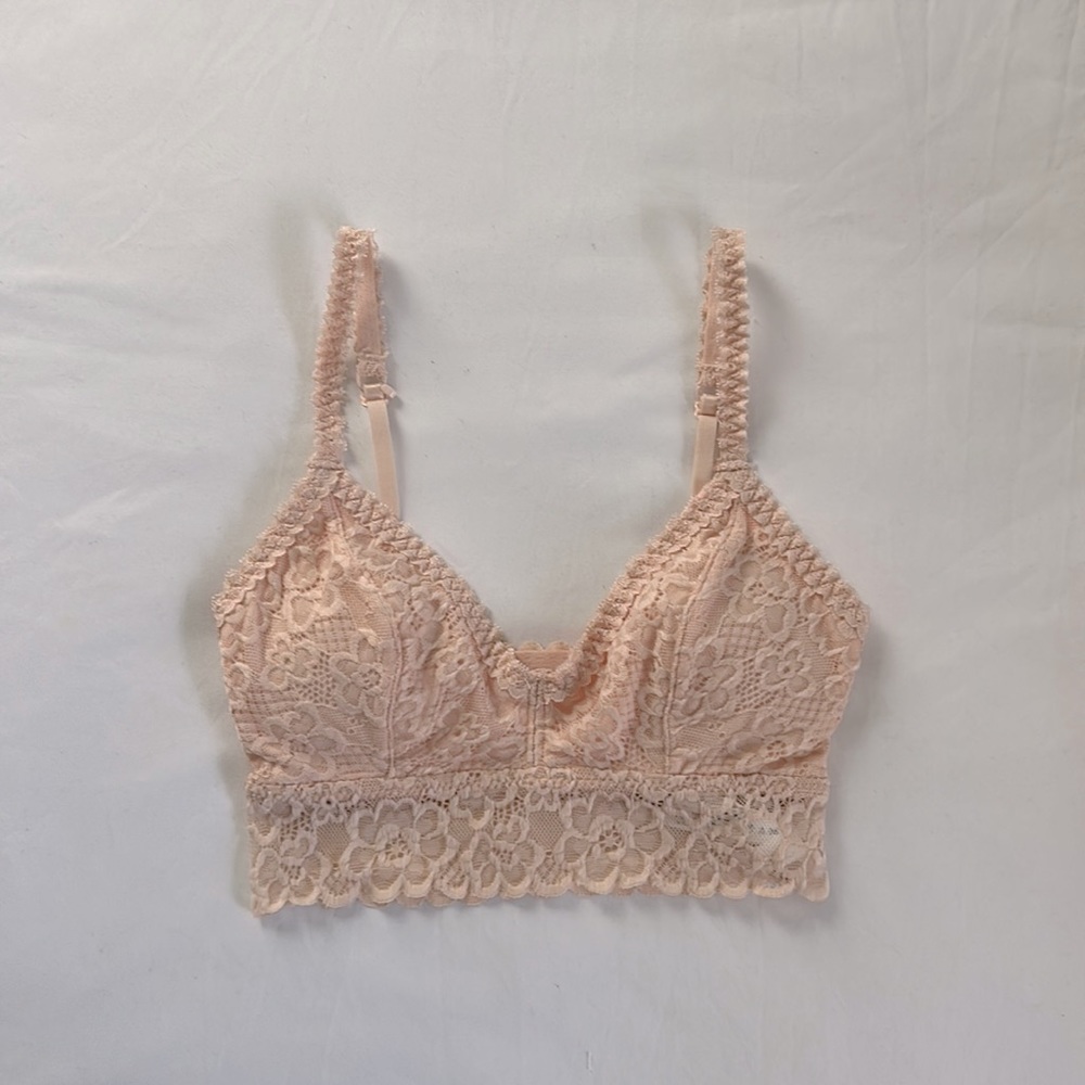 NWOT Aéropostale Baby Pink Lace Bralette